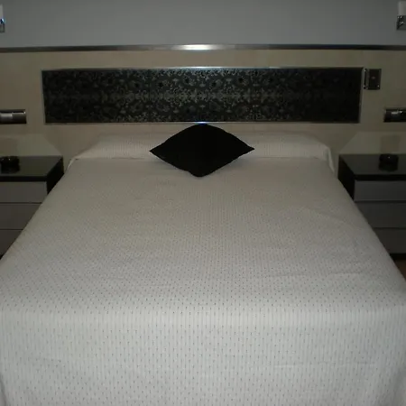 Guest house La Hispanidad 2*